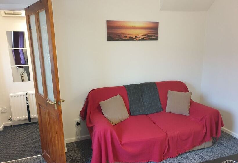 South Shield S Diamond 3 Bedroom House Sleeps 6