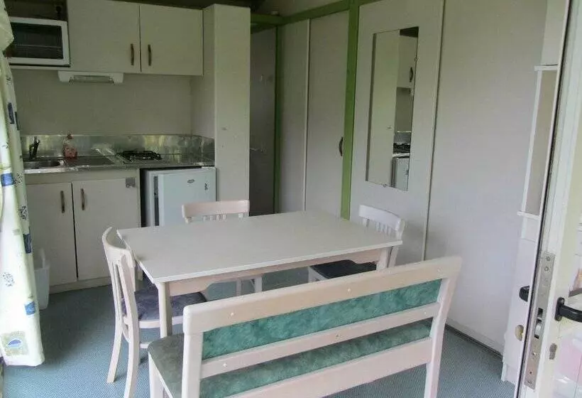 ホテル Camping Des Etoiles   Chalets