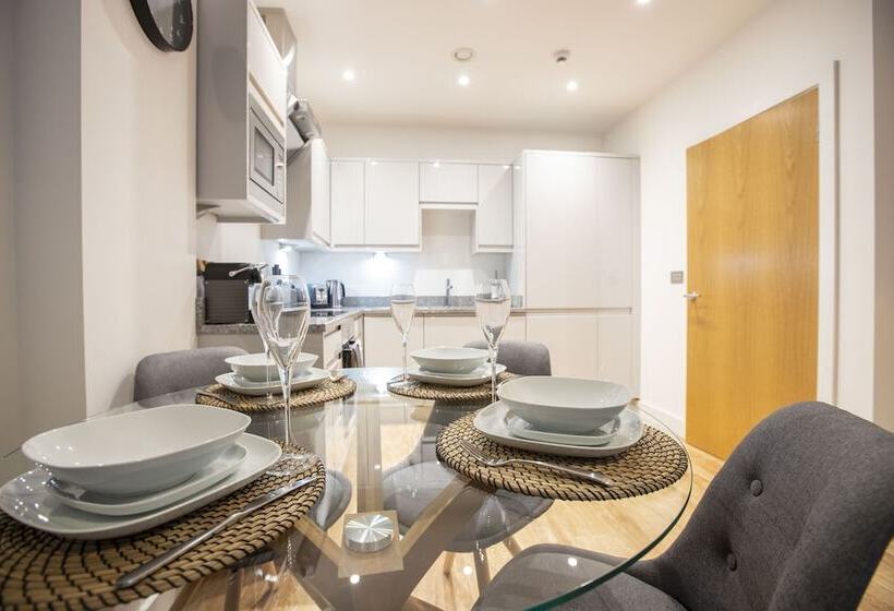 King Edward Apartments