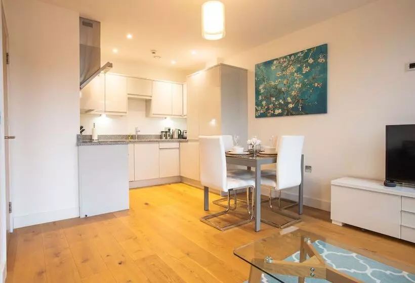 King Edward Apartments