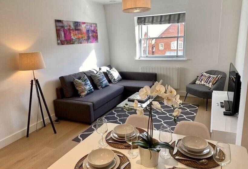 King Edward Apartments