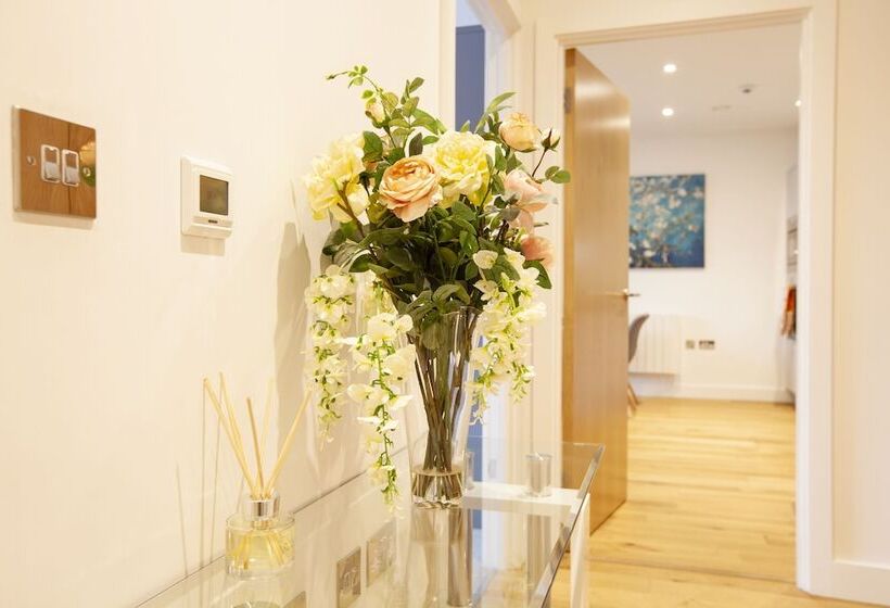 King Edward Apartments