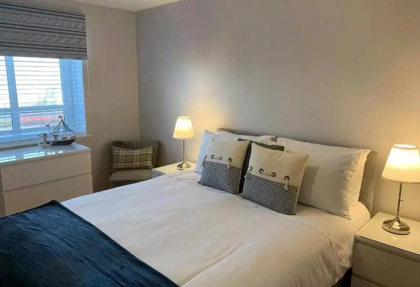 Kintyre Apartment