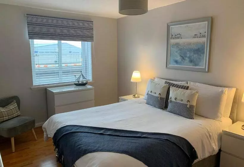 Kintyre Apartment