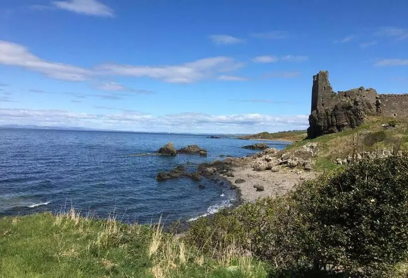 Kintyre Apartment