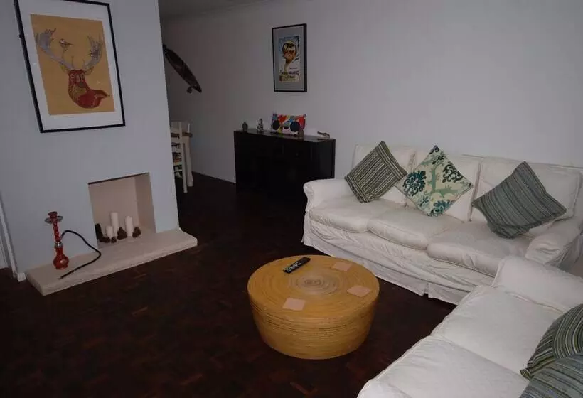 Stylish Central House Next To Castle