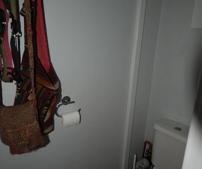 Stylish Central House Next To Castle