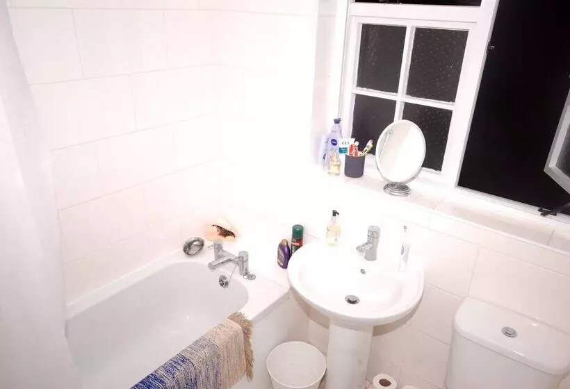 Stylish Central House Next To Castle