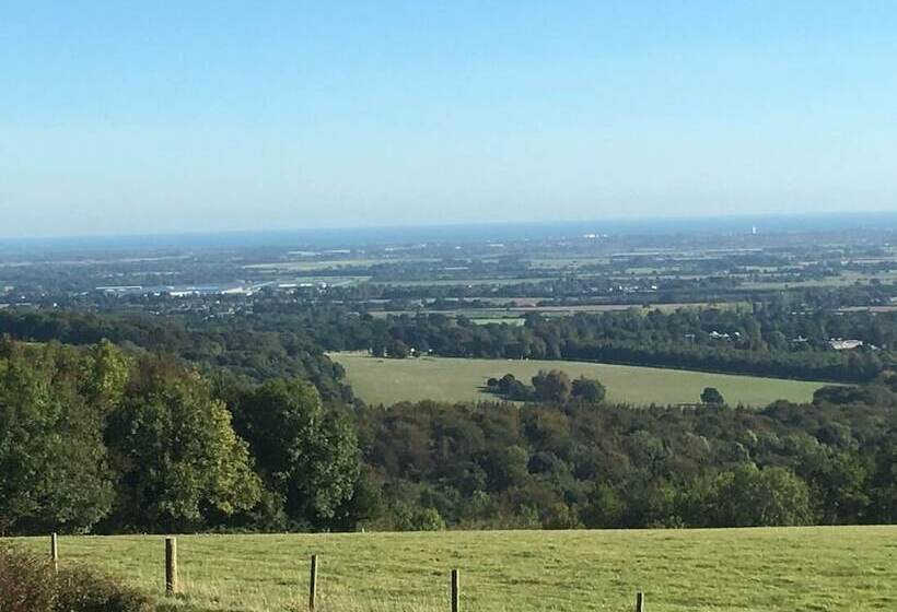 5 Charlton Mill Way B&b