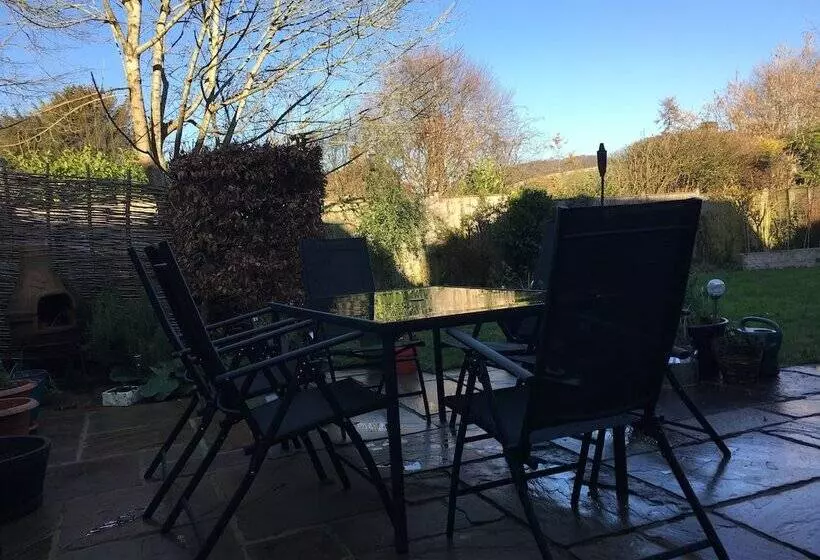 5 Charlton Mill Way B&b