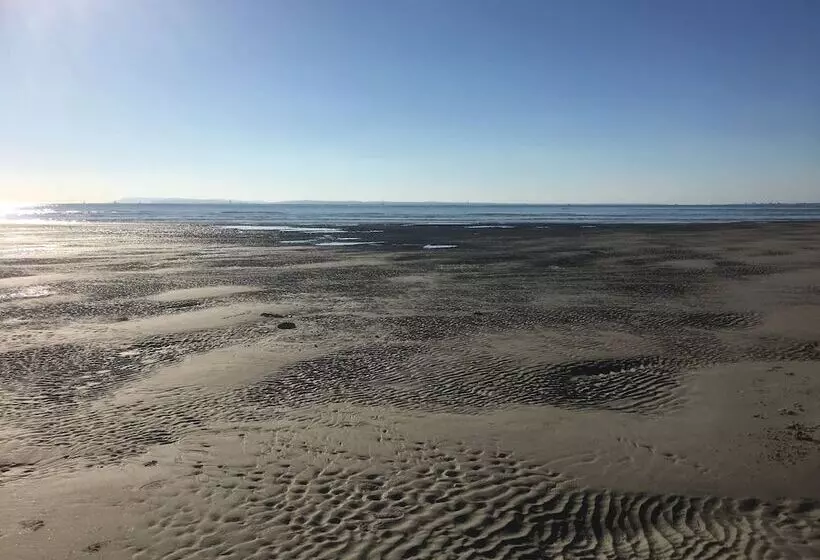 5 Charlton Mill Way B&b