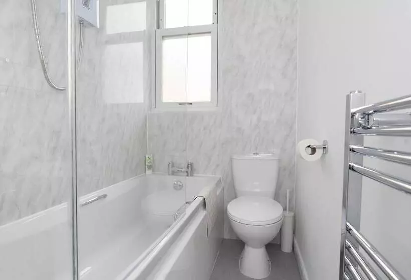 Greenstar Apartments