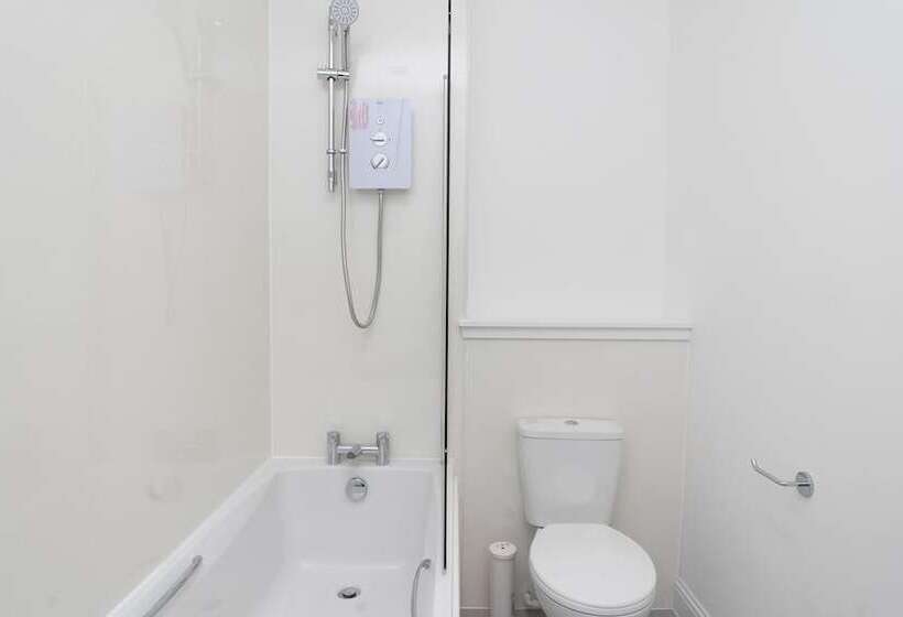 Greenstar Apartments