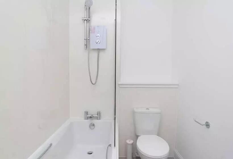 Greenstar Apartments