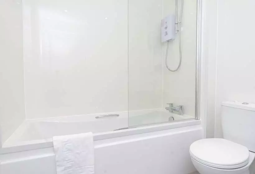 Greenstar Apartments