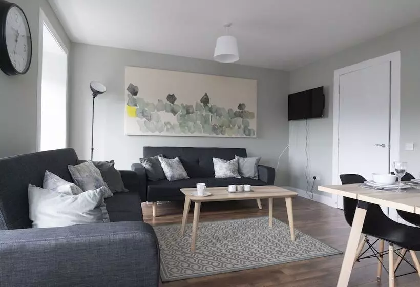 Greenstar Apartments