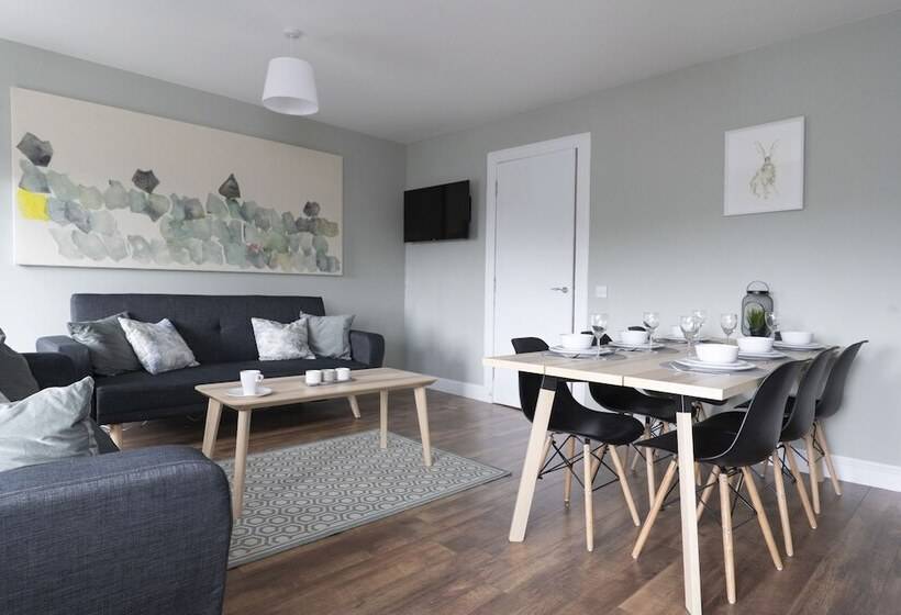 Greenstar Apartments