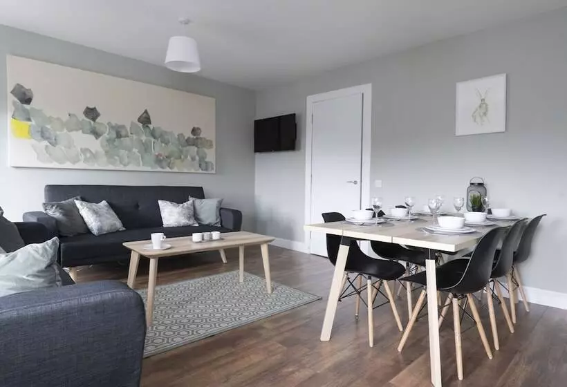 Greenstar Apartments