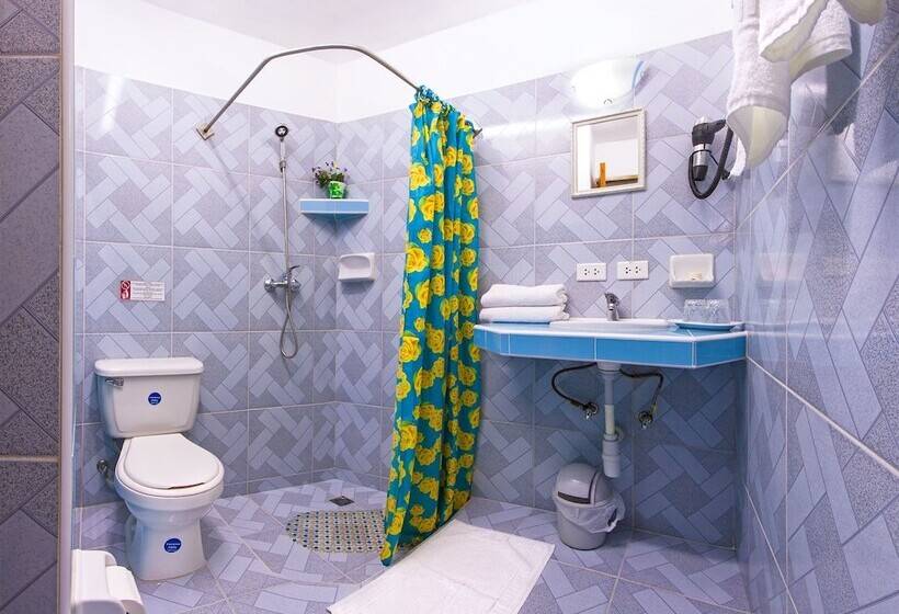 مسافرخانه Sombrilla Ft Casa You And Me Adults Only