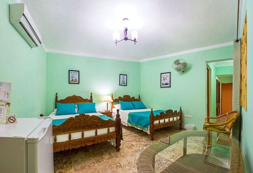 مسافرخانه Sombrilla Ft Casa You And Me Adults Only