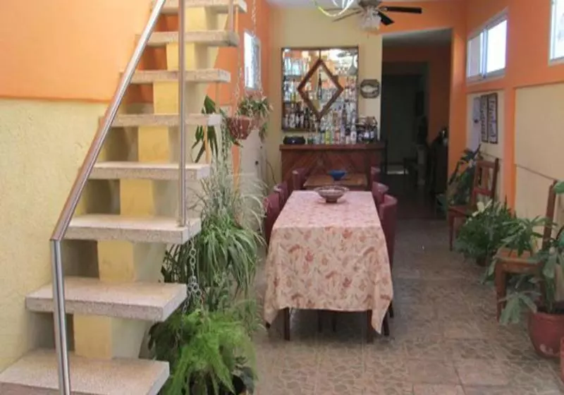 هتل Casa Dr. Claudio & Iliana