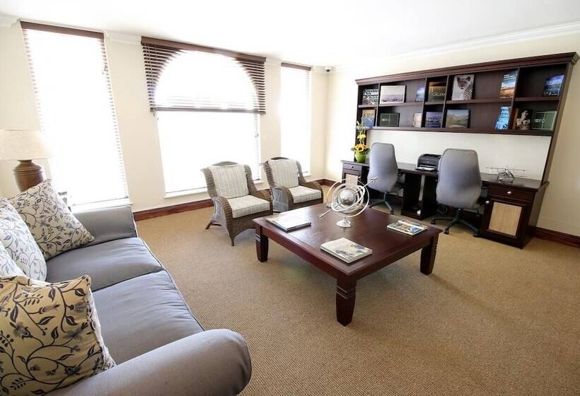 Hotel Kingfisher Lodge