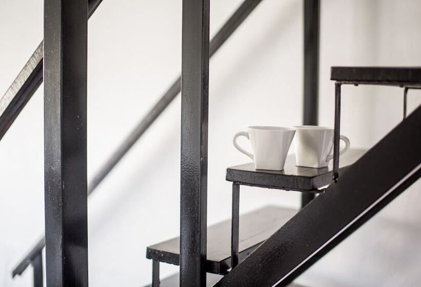 فندق The Marian Boutique Lodging House