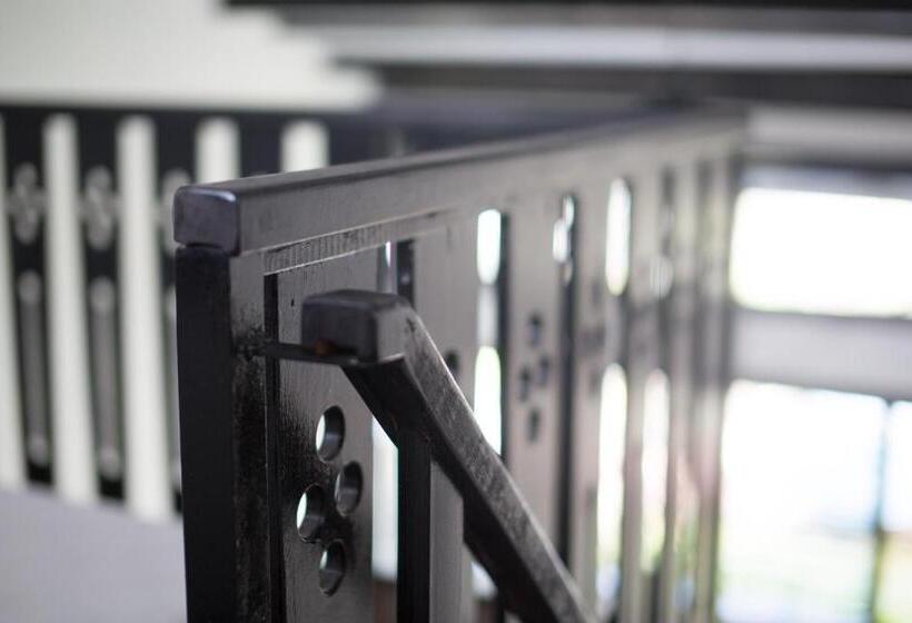 فندق The Marian Boutique Lodging House