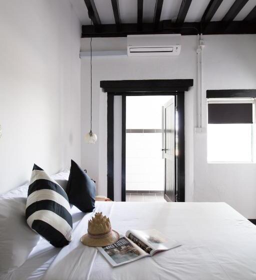 فندق The Marian Boutique Lodging House