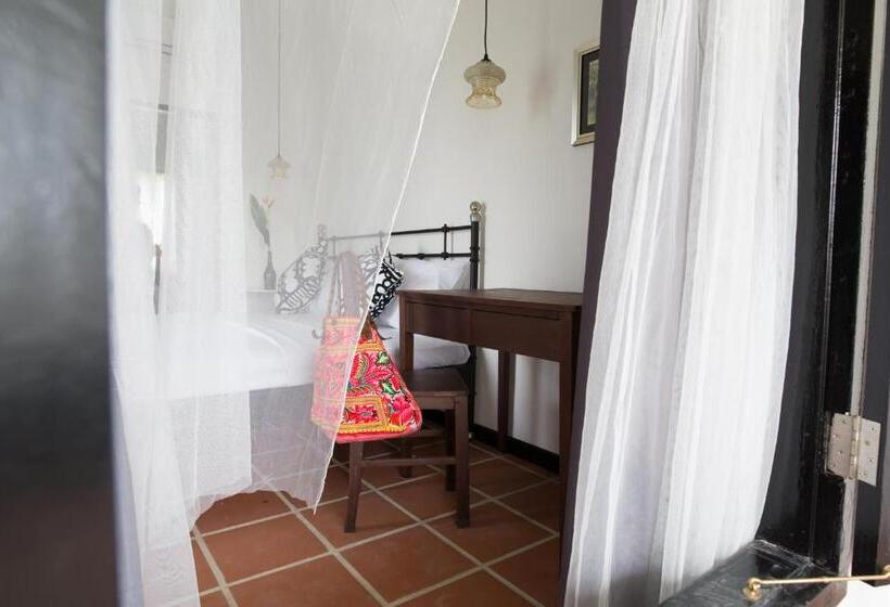 فندق The Marian Boutique Lodging House