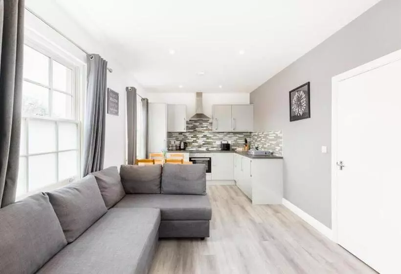 Marvel Apartments Leamington Spa