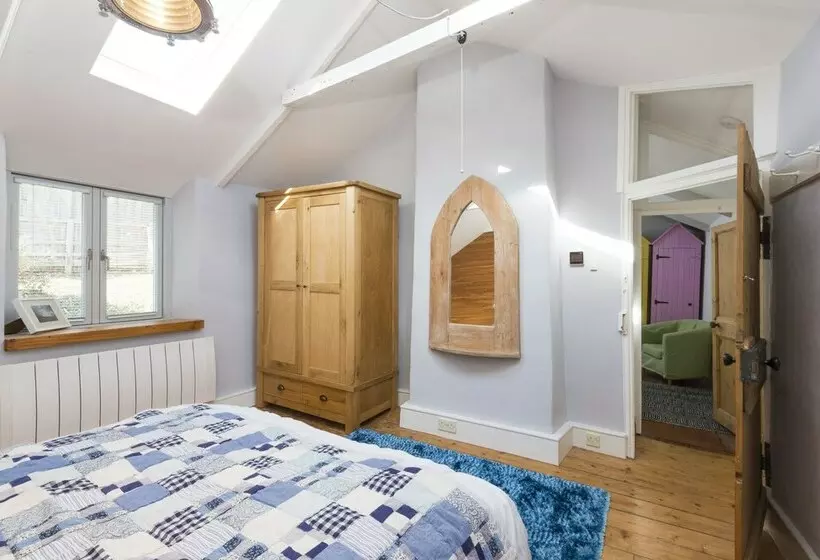 Pilgrim Cottage