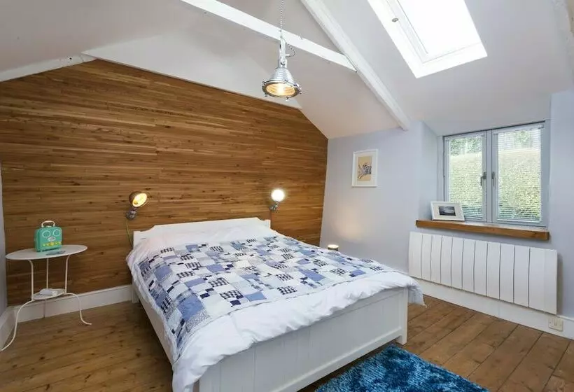Pilgrim Cottage