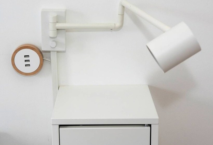 Sleek & Stylish 2bd Home W/ Office/studio