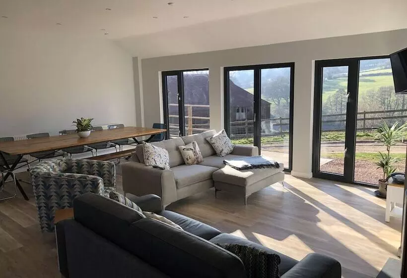 Welsh Marches At Upper Glyn Farm