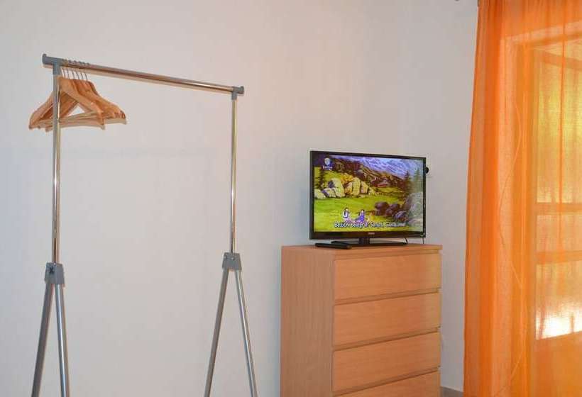 Apartment And Rooms Danica