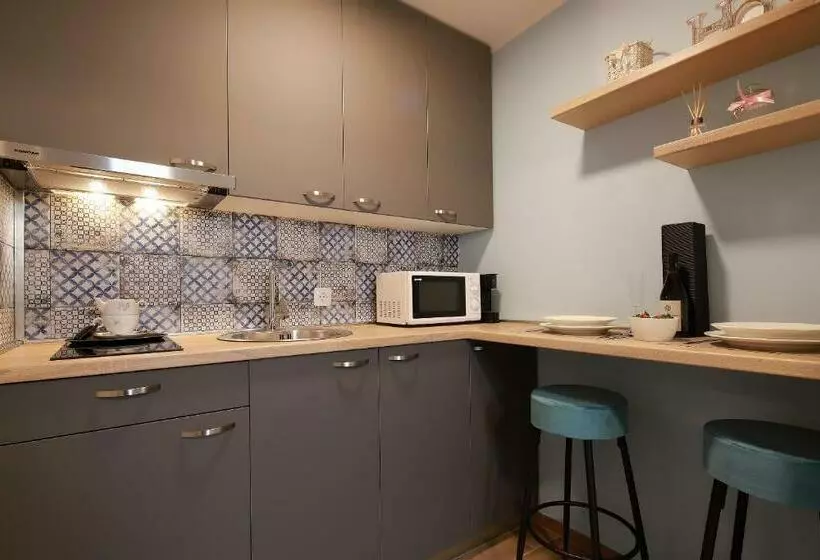 Nelly Apartment
