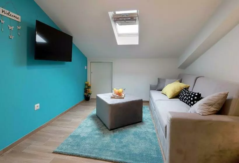 Nelly Apartment