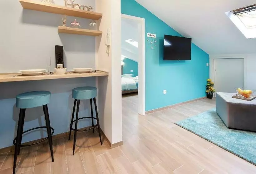 Nelly Apartment