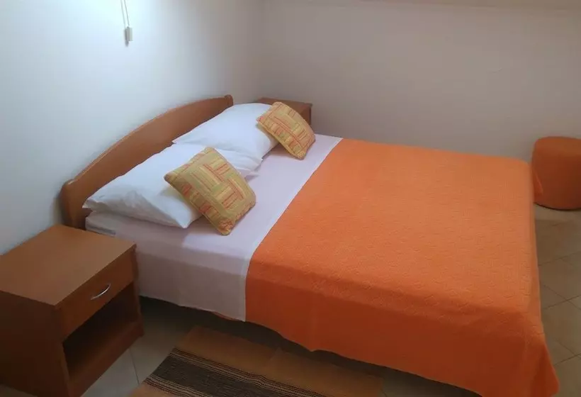 Apartments Dijana