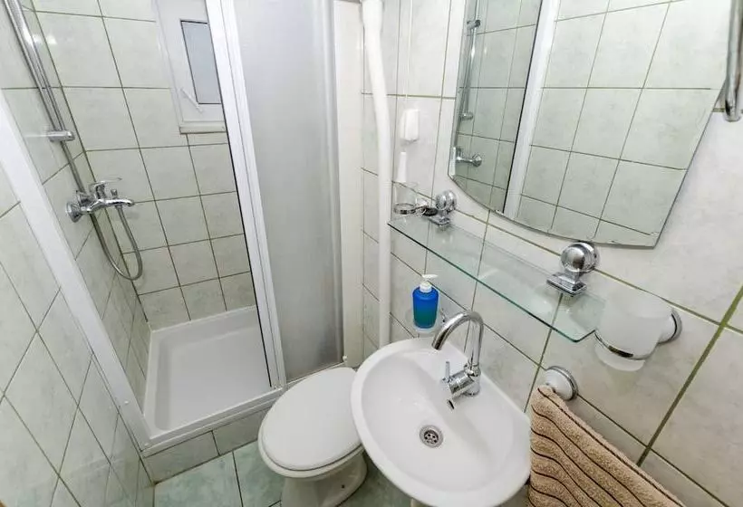 Apartments Dinko