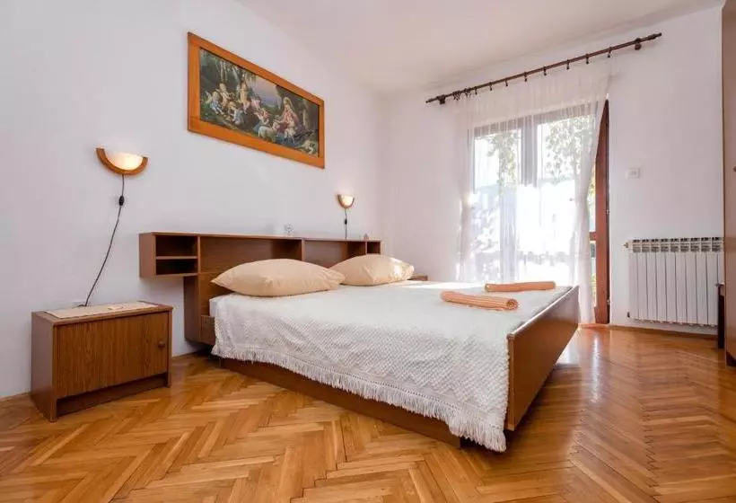 Apartments Draganic