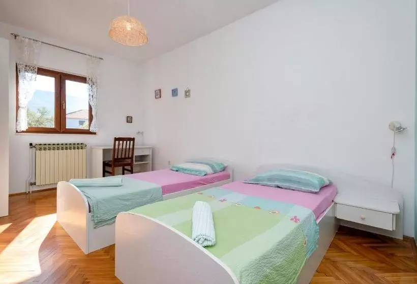 Apartments Draganic