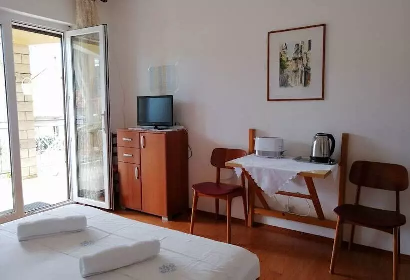 Apartments Emmas Studio