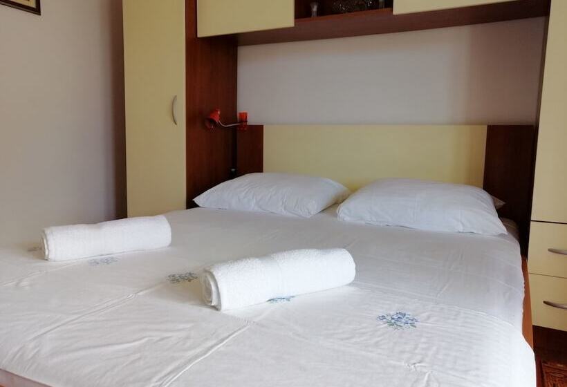 Apartments Emmas Studio