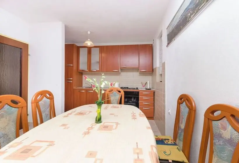 Apartments Mila Ii