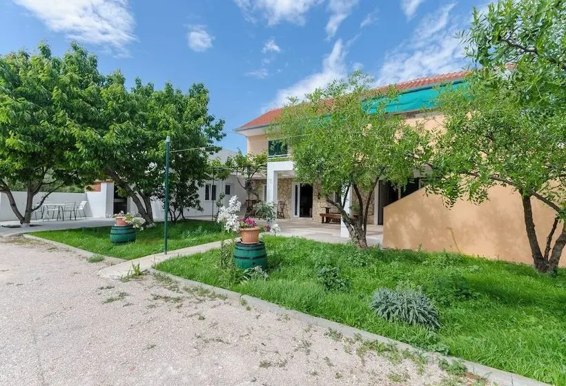 Apartments Mila Ii