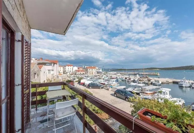 Apartment Milivoj