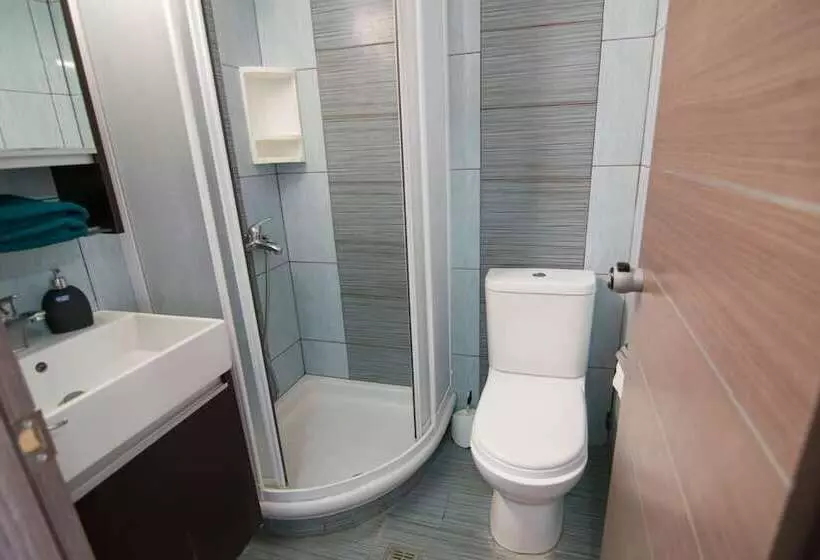 Avra Comfort Rooms  Family