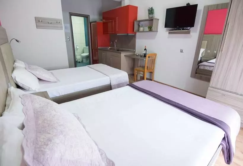 Avra Comfort Rooms  Family